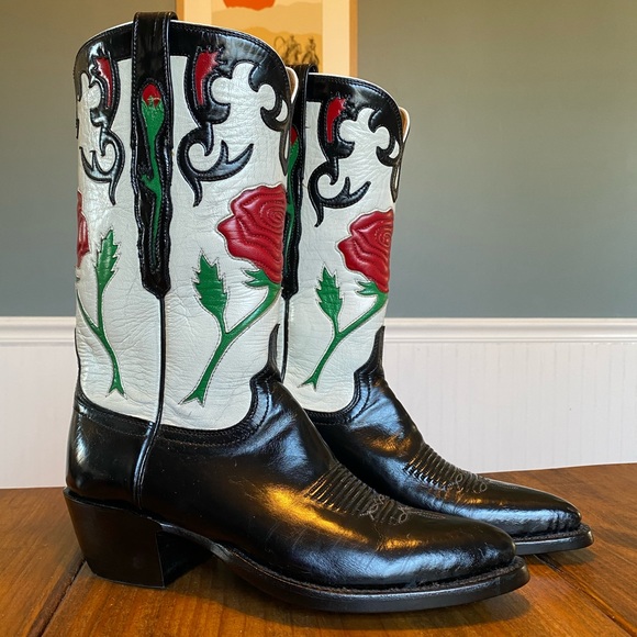 Lucchese Shoes - Women’s Lucchese boots